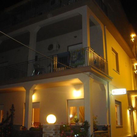 Hotel Karagianni Volos Buitenkant foto